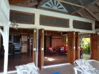 Beautiful, secluded, open plan cottage with spectacular sea views