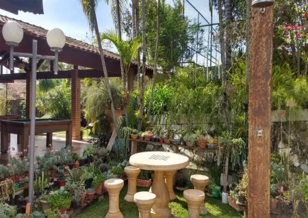 Chacara in Atibaia for rent with swimming pool with solar heater and wi-fi Отели рядом с достопримечательностью «Ghost Hotel Paintball e Airsoft Atibaia»