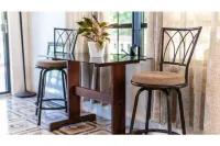 FAMILY GETAWAY LOCATION Spacious four-bedroom home near beaches