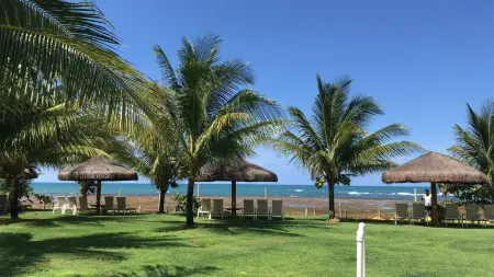 Guarajuba - Coral Paradise Condominium Отели рядом с достопримечательностью «Jenipabu»