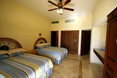 VILLAS DE CORTEZ, Beachfront, Poolside, First Floor,  1 BR Condo