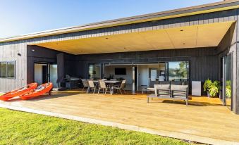 Large Waterfront Mangawhai Holiday Home Enjoy the Beaches