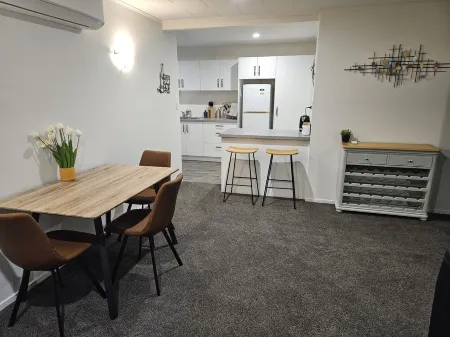 Beach, Sun & Fun *Newly Renovated*