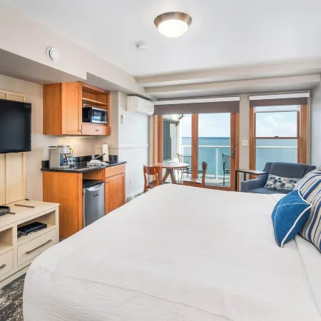 Beacon Pointe on Lake Superior