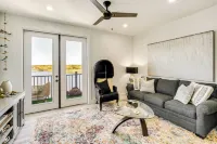 3 Mi to Gulfport Beaches: Waterfront 'casa Pesce' - Condos