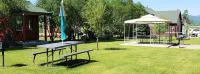 Wolf Den Log Cabin Motel and RV Park Hotels in Alpine