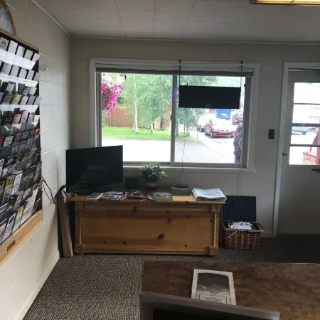 Four Winds Motel
