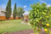 Spacious Oceanside Family Home w/ Fenced-in Yard - Homestays