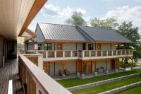 Hotel Floyd Hotels in Smith River