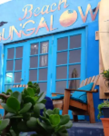 ITH Beach Bungalow Surf Hostel San Diego