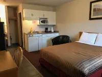 Cactus Tree Inn Hotels in Cawston