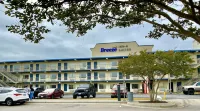 Breeze Inn & Suites, Virginia Beach Hotel in zona Neptune's Park