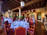 Hacienda de Los Santos - Ramah Hewan Peliharaan