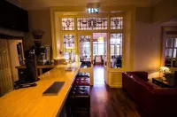 Heath Cottage Hotel - parcheggio