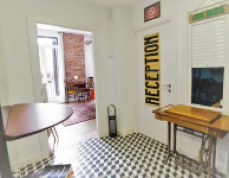 Off Beat Guesthouse - Self-Check-in - Sleep Conscious Hoteles cerca de Monte Urgull