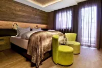 Pete Alpine Boutique Hotel - Klein Und Fein - Private Spa Suiten Und Zimmer