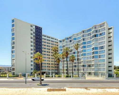Ashley on Beach Strand Hotels near Koop Sentrum