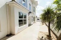 Bushrah House Hotels in Carlton