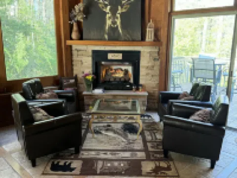 Brook Trout Inn Hotels in Transylvania County