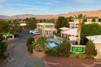 Pines Inn & Suites