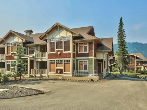 Settlers Crossing #61 by Bear Country - Apartments