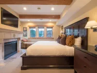 Three Bedroom Suite 3 Apartment Hotel by Redawning Hotels in Summit County
