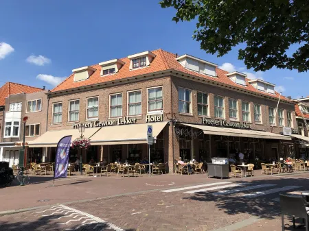 Hotel de Keizerskroon Hoorn Отели в г. Хорн