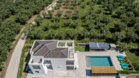 Antonia Villa - Luxurious Serenity with Private Pool, by ZanteWize -  Casas de vacaciones