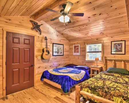 帕森斯小屋配有火坑和河流通道！ 塔克縣住宿飯店