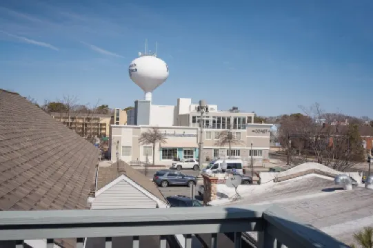 Penthouse- Rehoboth Beach -3 Bedroom with Private Deck Hotels in 