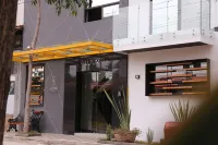 The Lu'um House - parking