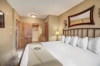 8179 Silver Mill 2 Bedroom Condo by RedAwning