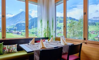 Ferien- Und Familienhotel Alpina Adelboden
