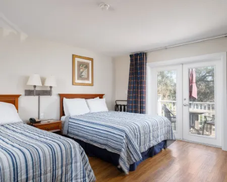 Suwannee Gables Hotels in Dixie County