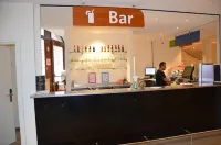 歐洲世代青年旅館 - 酒吧