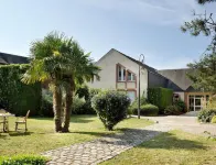 Logis Hôtel Restaurant du Labrador Hotels in Combreux