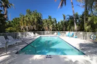 Grove City Motel Hotels in Manasota Key