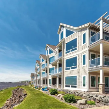 Beacon Pointe on Lake Superior