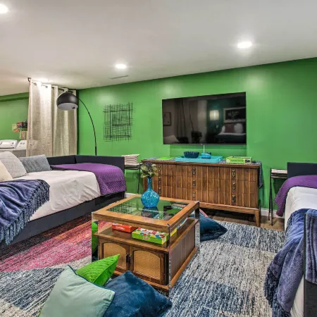 Ideally Located House - 9 Mi from Route 66! Hotels in Normal