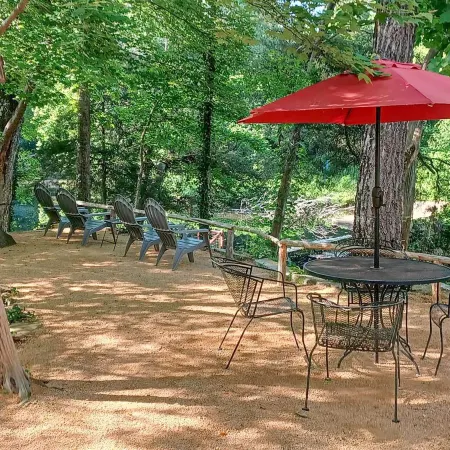 Warm + Peaceful Home w/ Fire Pit on Haw River