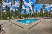 Modern Lead Cabin w/ Hot Tub, 6 Mi to Skiing!