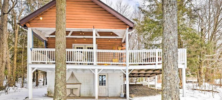 Private Lake Access & Canoes: Pennsylvania Cottage Hotels in Wayne County