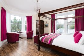 The Claymore Guest House and Apartments