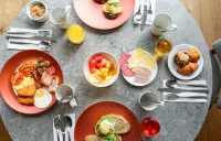 DoubleTree by Hilton Bath - breakfast