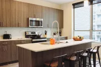 Lavish Apartment in the Heart of Louisville! Pool, Hot Tub, Gym, & Virtual Golf!