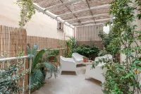 Sant'Agostino Apartment with Terrace by Wonderful Italy - Bungalows