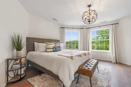 Lake It Easy Condo for 7