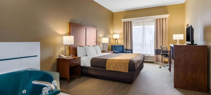 Comfort Inn & Suites Peachtree Corners Hotels in Norcross