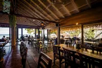 15 Palms Beach Resort - sarapan