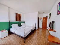 Sri Chiangkhan Hotel